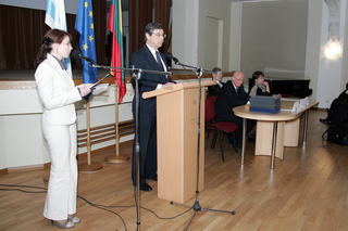 Iš kairės: Tolerancijos centro vadovė Ieva Šadzevičienė, 