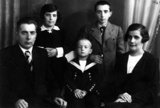 Kuklianskių šeima. Panevėžys, 1937 