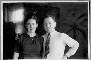 Gydytojai Polina ir Chaimas Tokeriai. Radviliškis, 1938